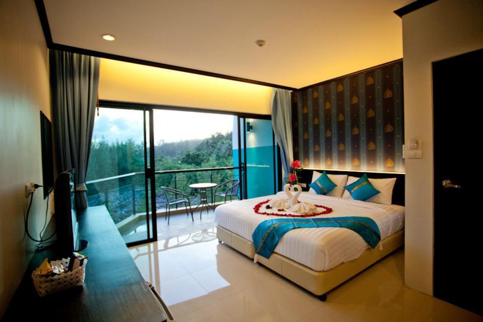 Kata Green Beach Hotel 客房 照片