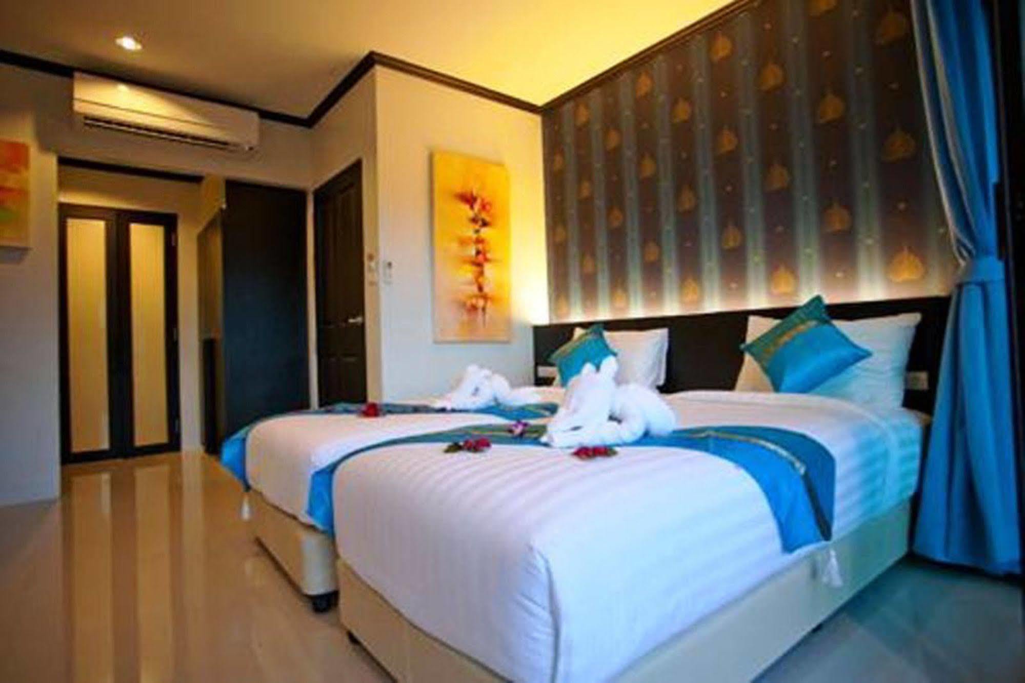 Kata Green Beach Hotel 外观 照片