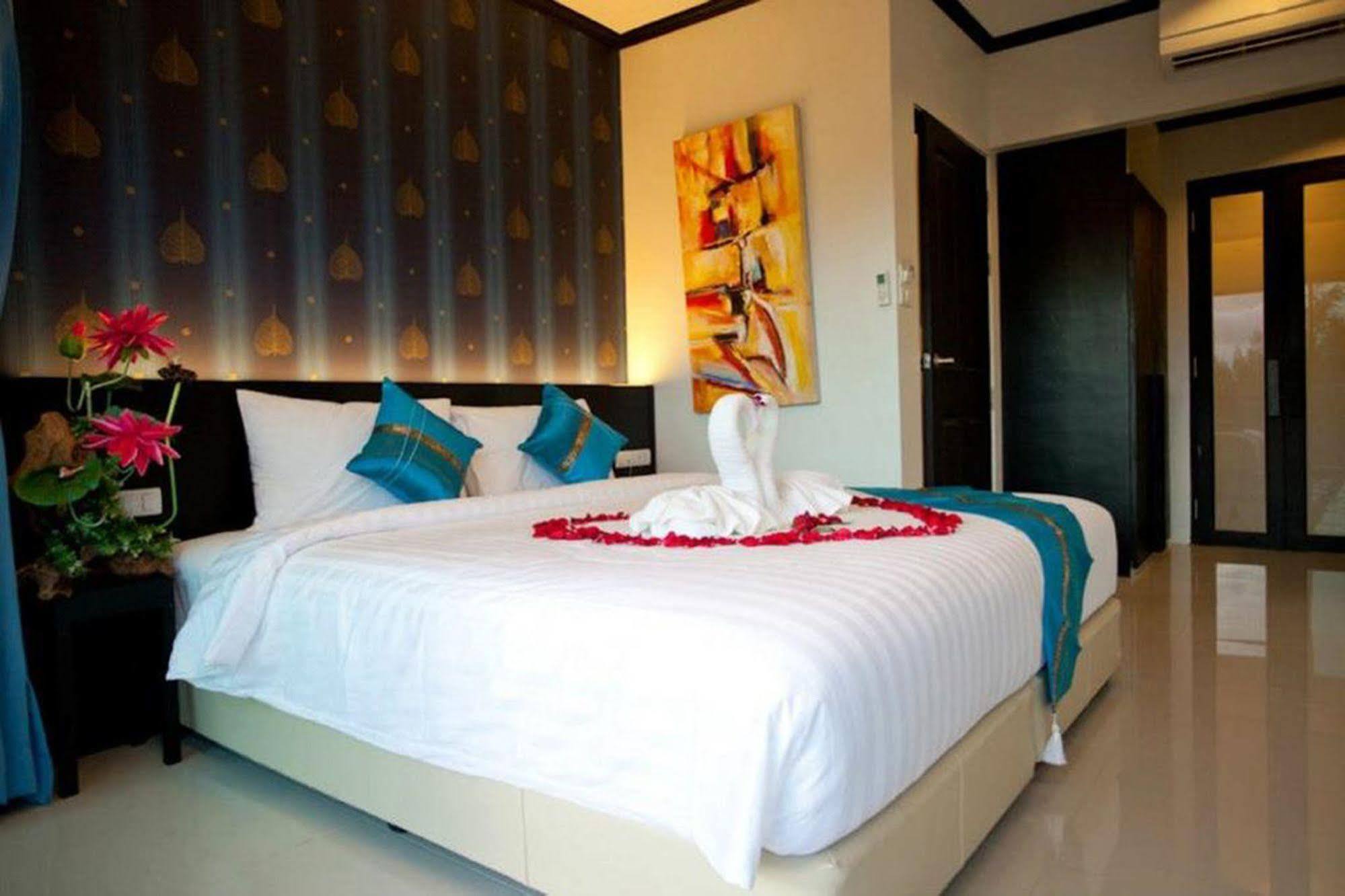 Kata Green Beach Hotel 外观 照片
