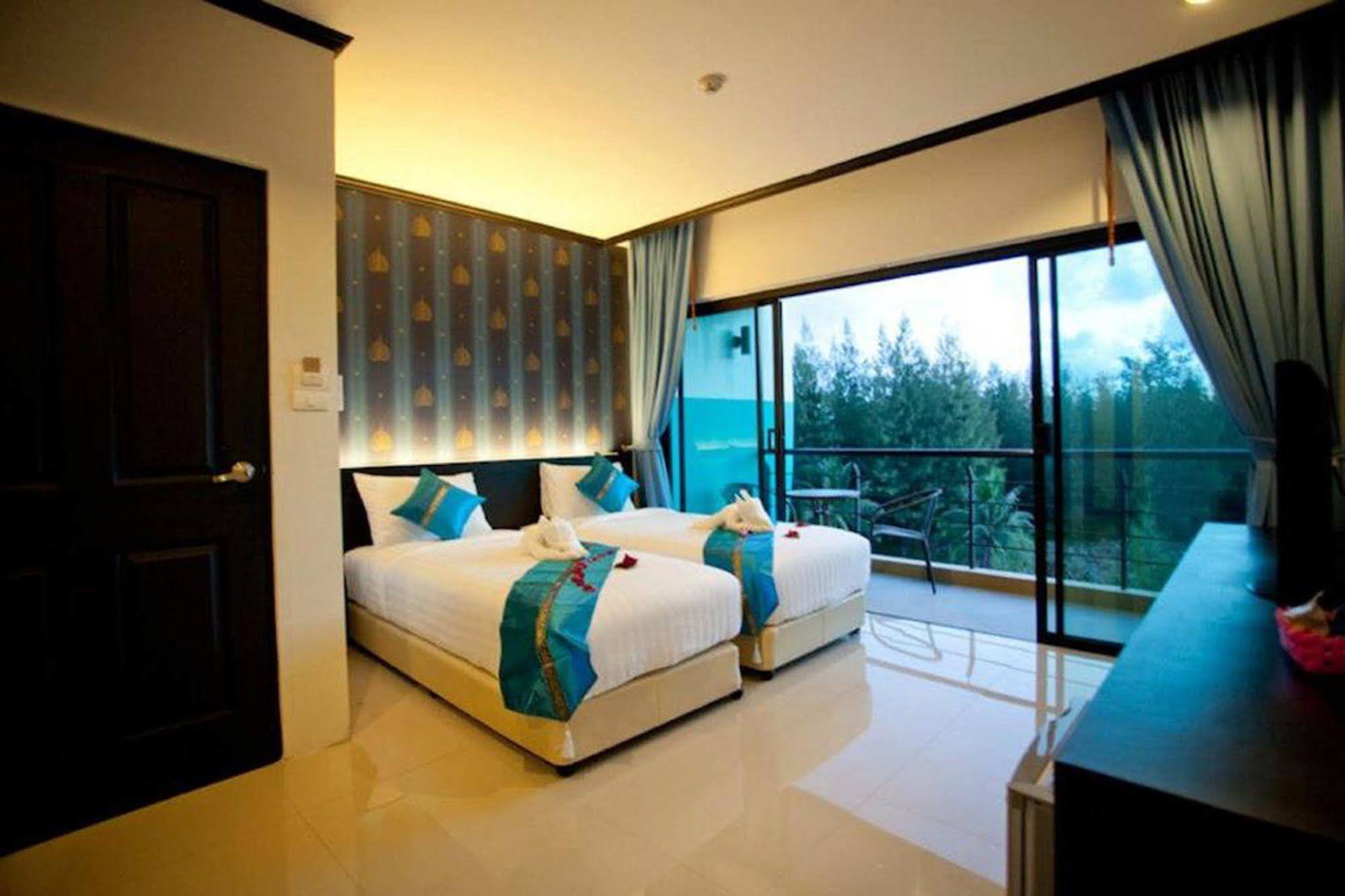 Kata Green Beach Hotel 外观 照片