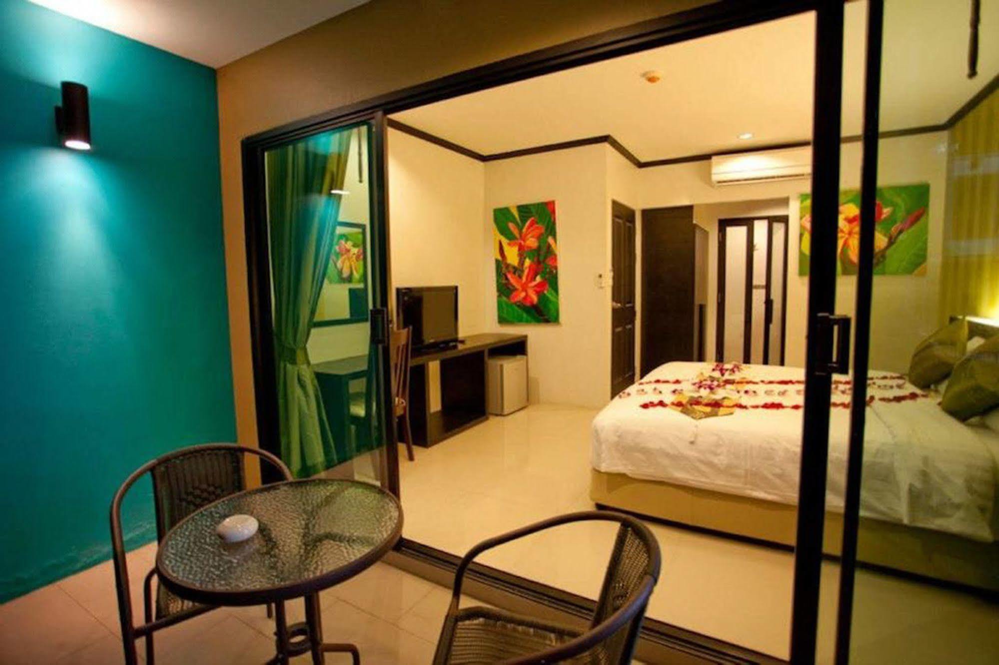 Kata Green Beach Hotel 外观 照片